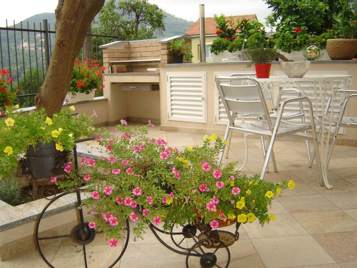 La Dolce Vita B&B Noli Bagian luar foto